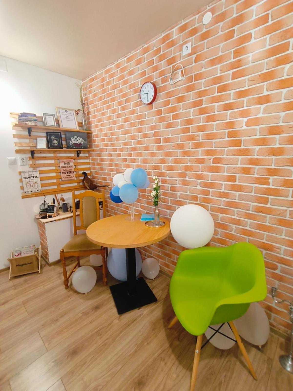 Kaffeinn Specialty Coffee Băile 1 Mai Zewnętrze zdjęcie