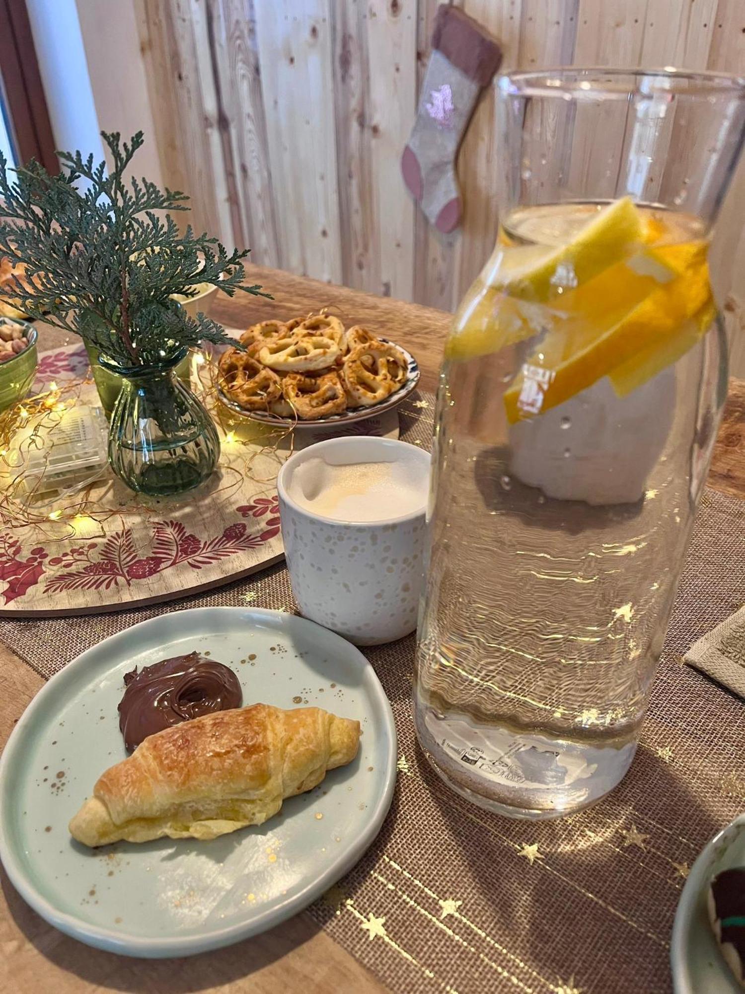 Kaffeinn Specialty Coffee Băile 1 Mai Zewnętrze zdjęcie